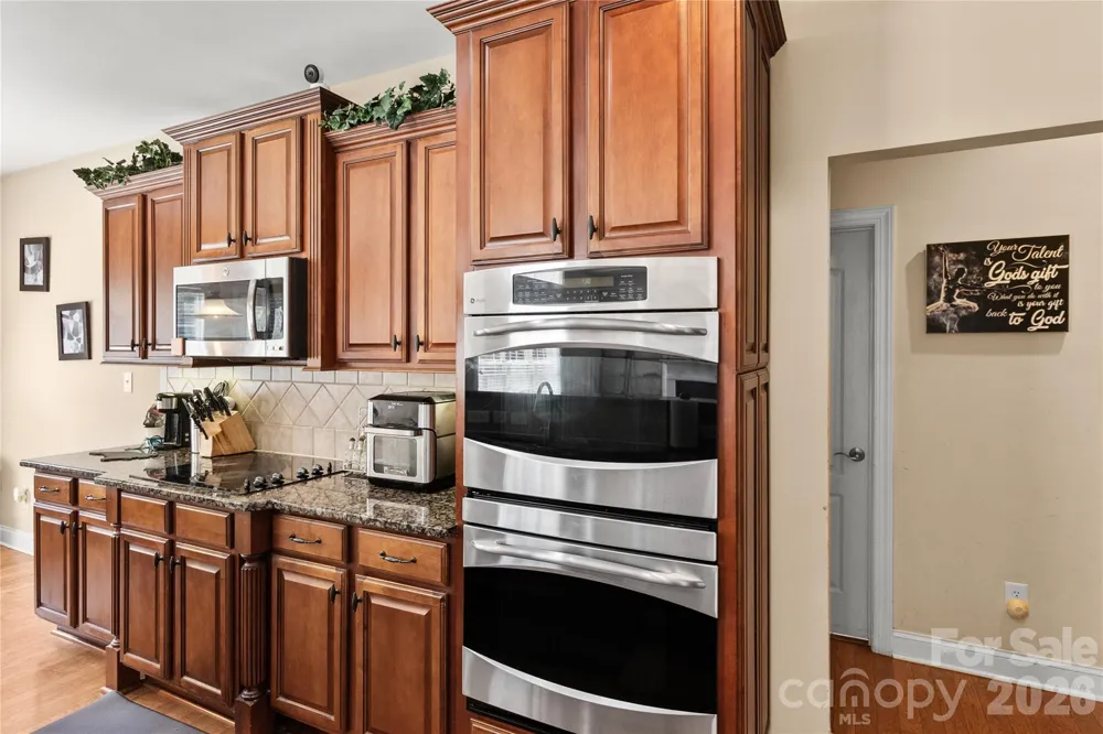 8744 Savannah Road Harrisburg, NC 28075