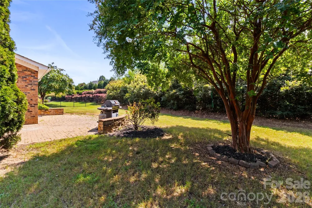 8744 Savannah Road Harrisburg, NC 28075