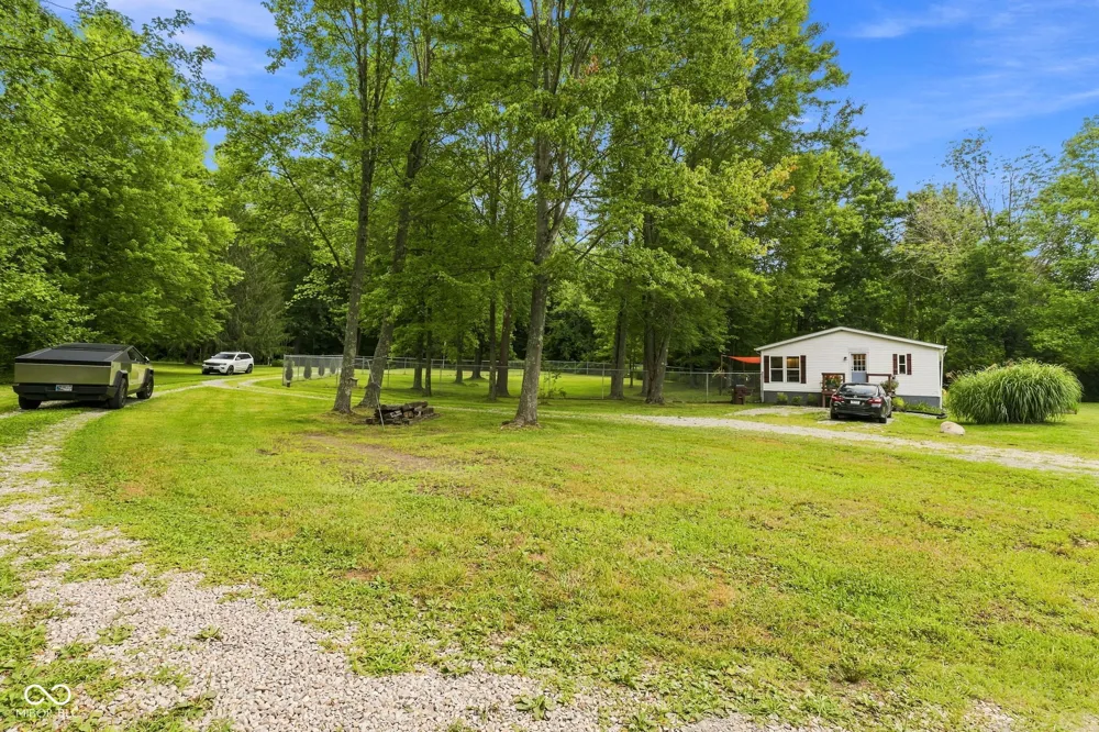 4611 Covered Bridge Road Nashville, IN 47448