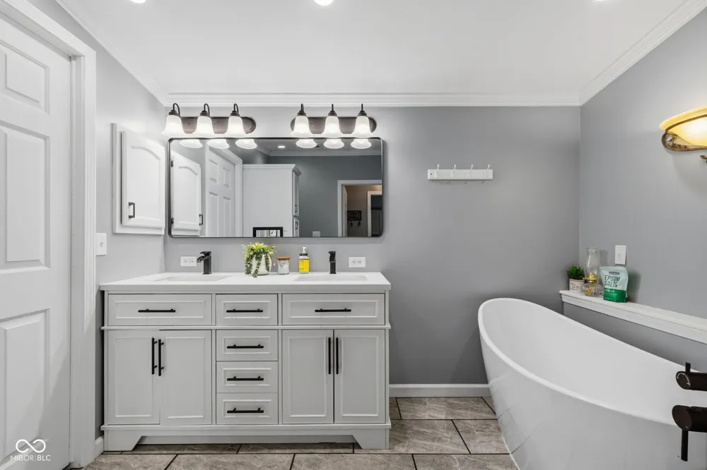 4611 Covered Bridge Road Nashville, IN 47448
