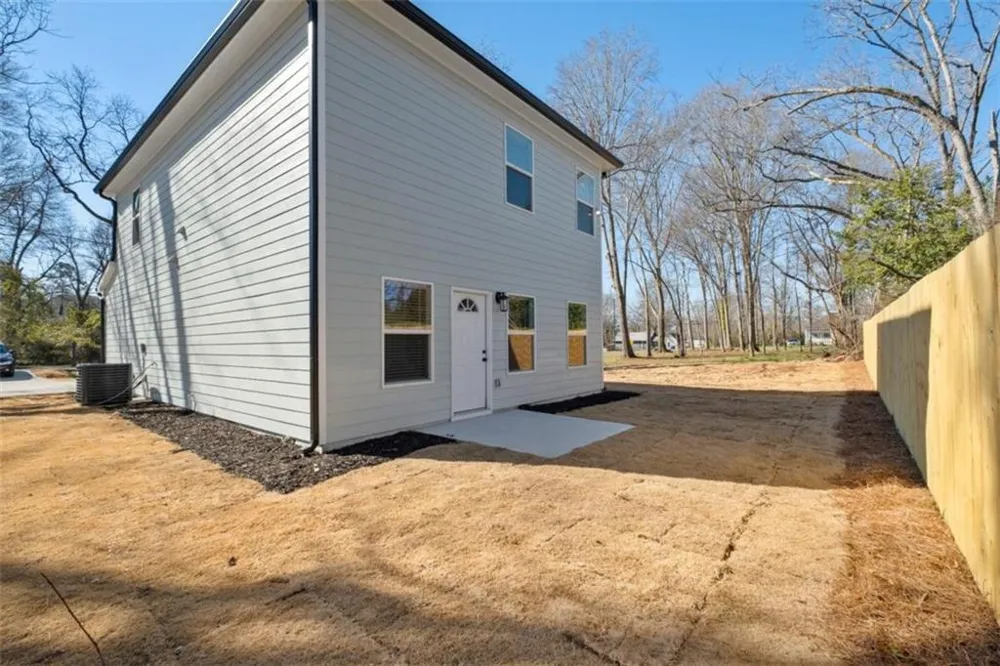 1015 Lyndon Ave Griffin, GA 30223
