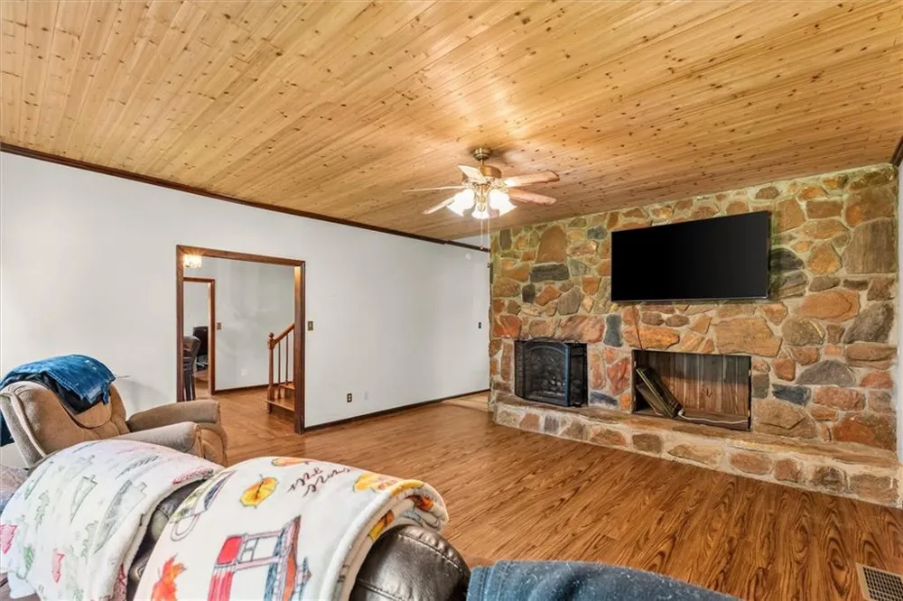835 Kent Rd Bowdon, GA 30108