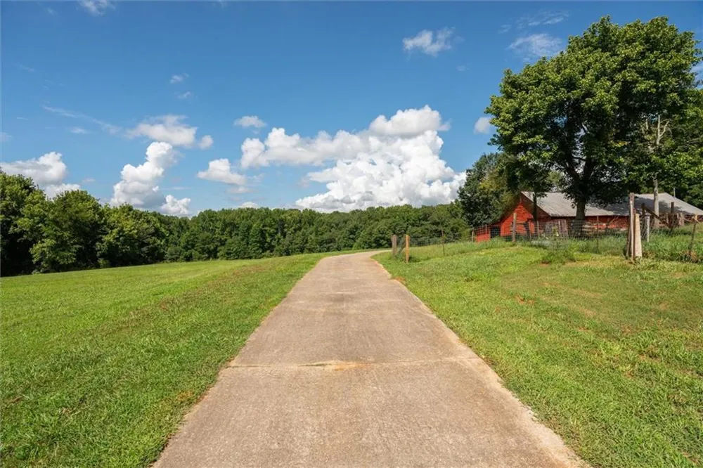 835 Kent Rd Bowdon, GA 30108