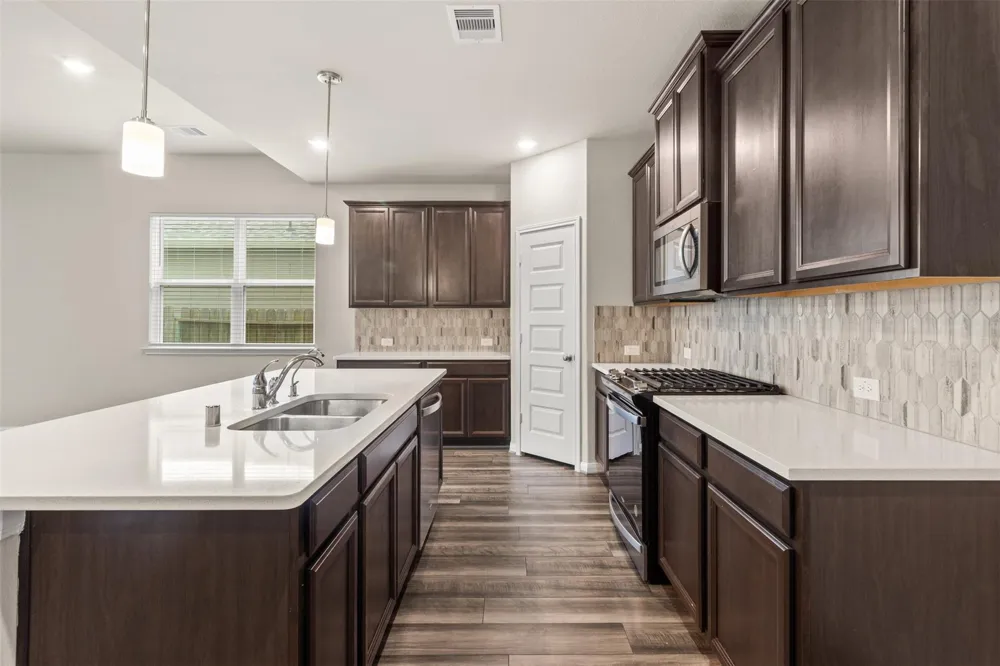 7219 Melrose Lane Rosharon, TX 77583