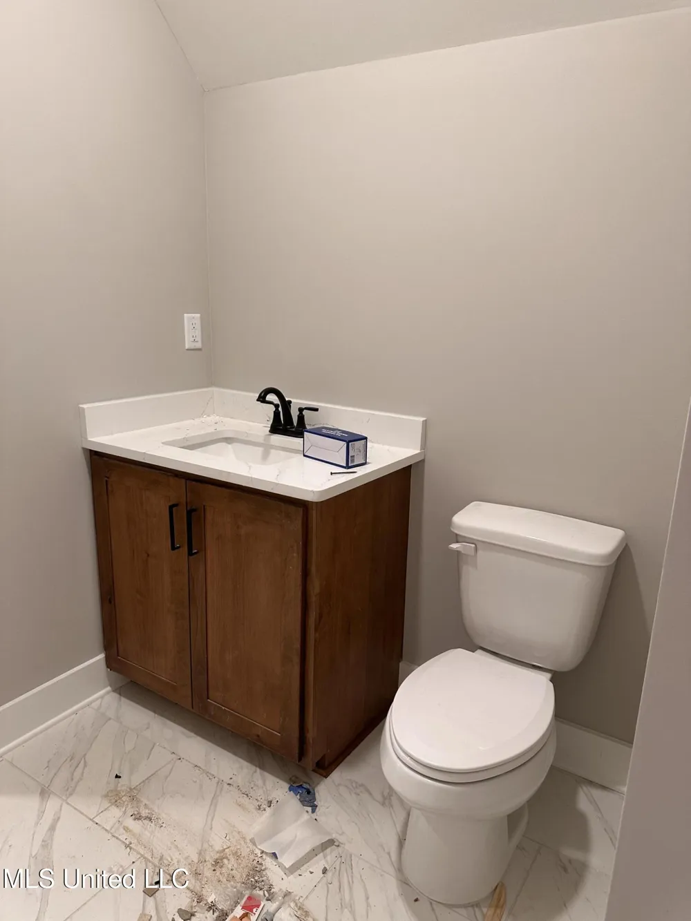 1735 Bakersfield Way Nesbit, MS 38651