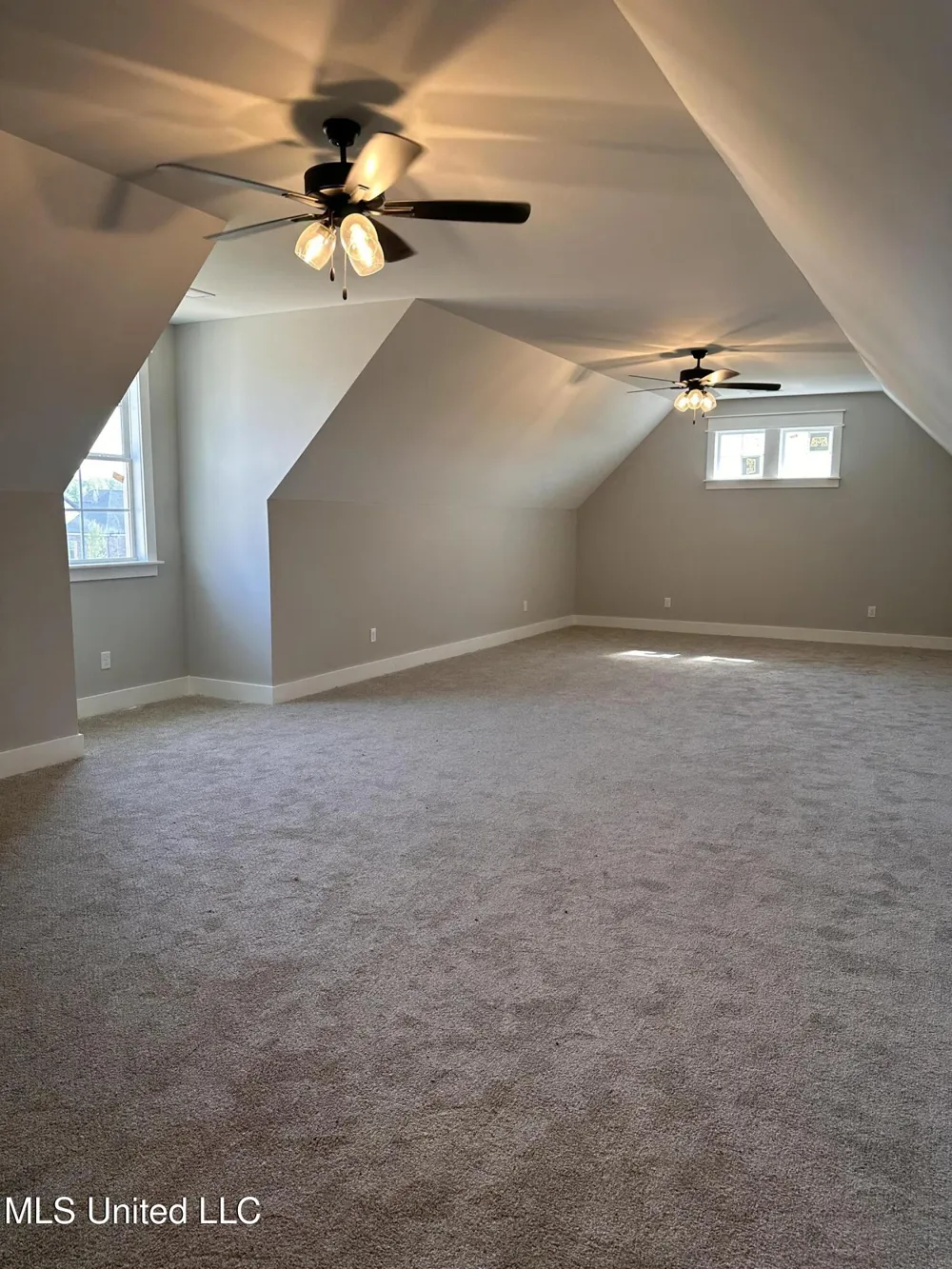 1735 Bakersfield Way Nesbit, MS 38651