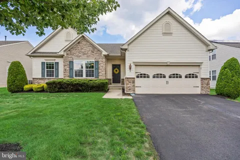 29 APPLEGATE DRIVE