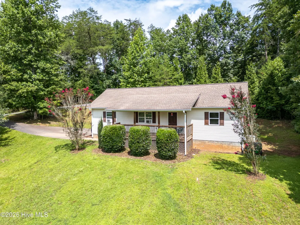 90 Copperhill Church Lane Warne, NC 28909