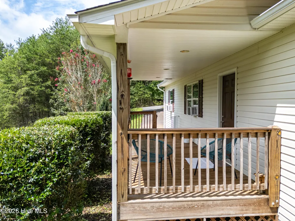 90 Copperhill Church Lane Warne, NC 28909