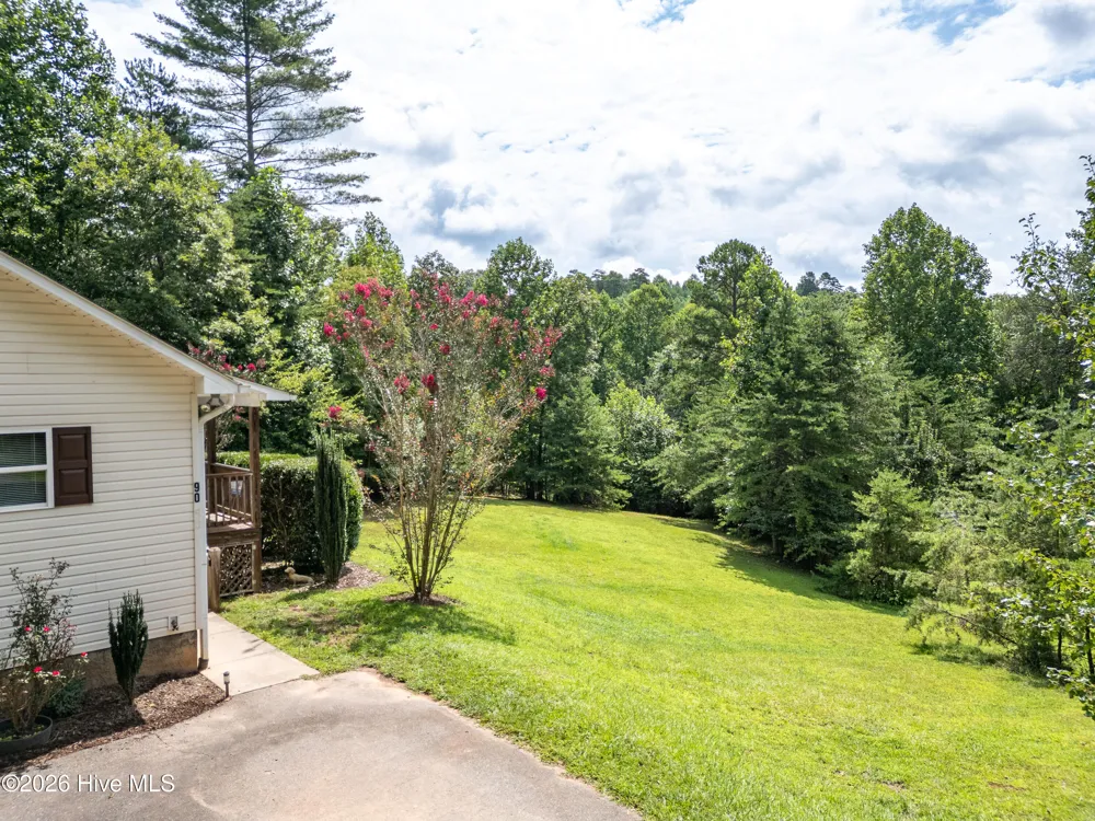 90 Copperhill Church Lane Warne, NC 28909