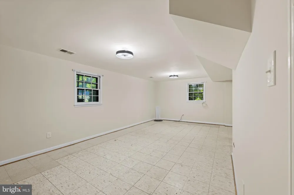 9242 MIMOSA DRIVE La Plata, MD 20646