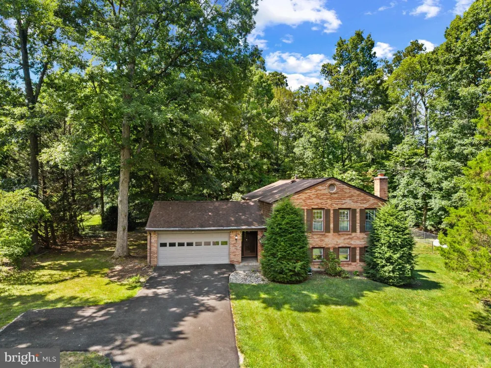 9242 MIMOSA DRIVE La Plata, MD 20646