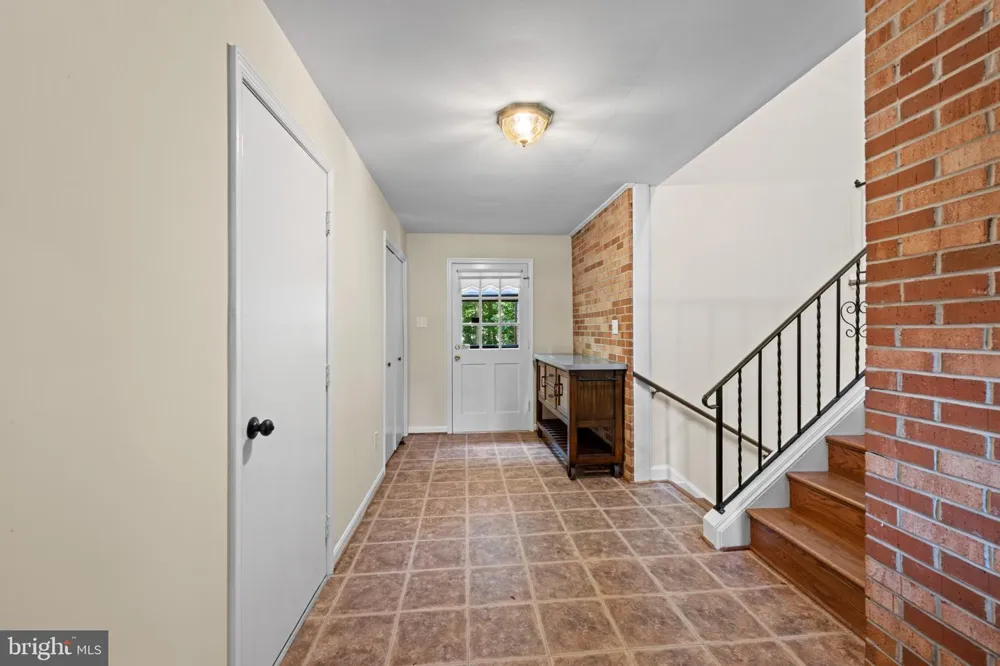 9242 MIMOSA DRIVE La Plata, MD 20646