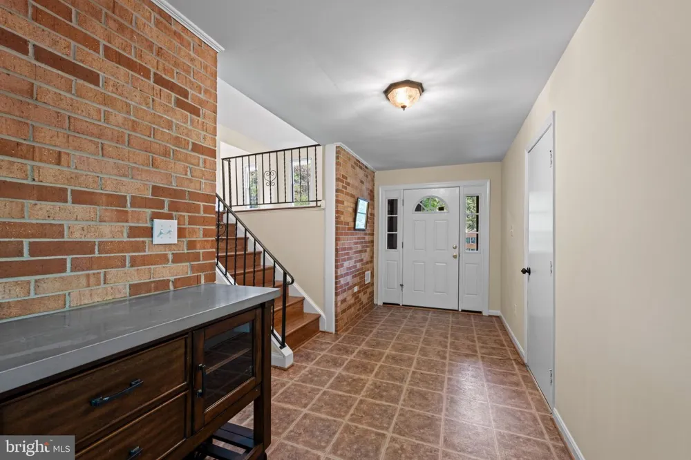 9242 MIMOSA DRIVE La Plata, MD 20646