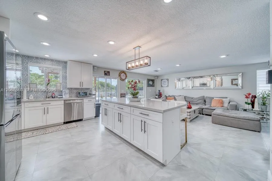 8611 SW 207th Ter Cutler Bay, FL 33189