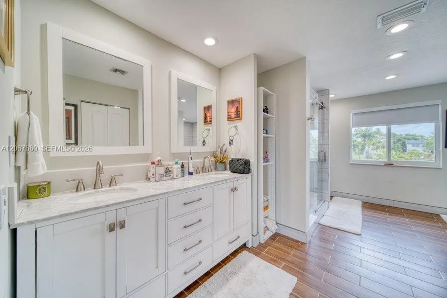 8611 SW 207th Ter Cutler Bay, FL 33189