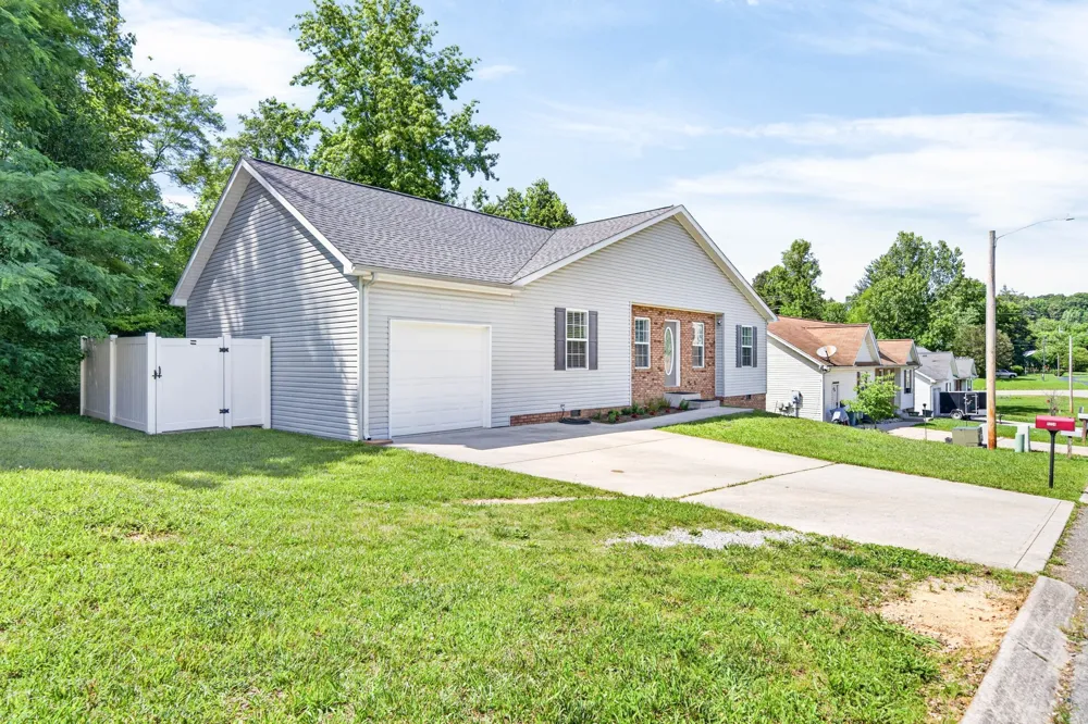 1234 Quail Hollow Cir Cookeville, TN 38501