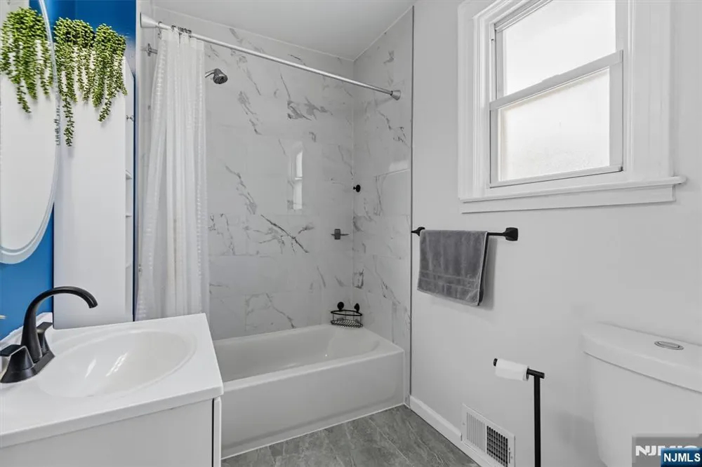 274 Brighton Avenue East Orange, NJ 07017