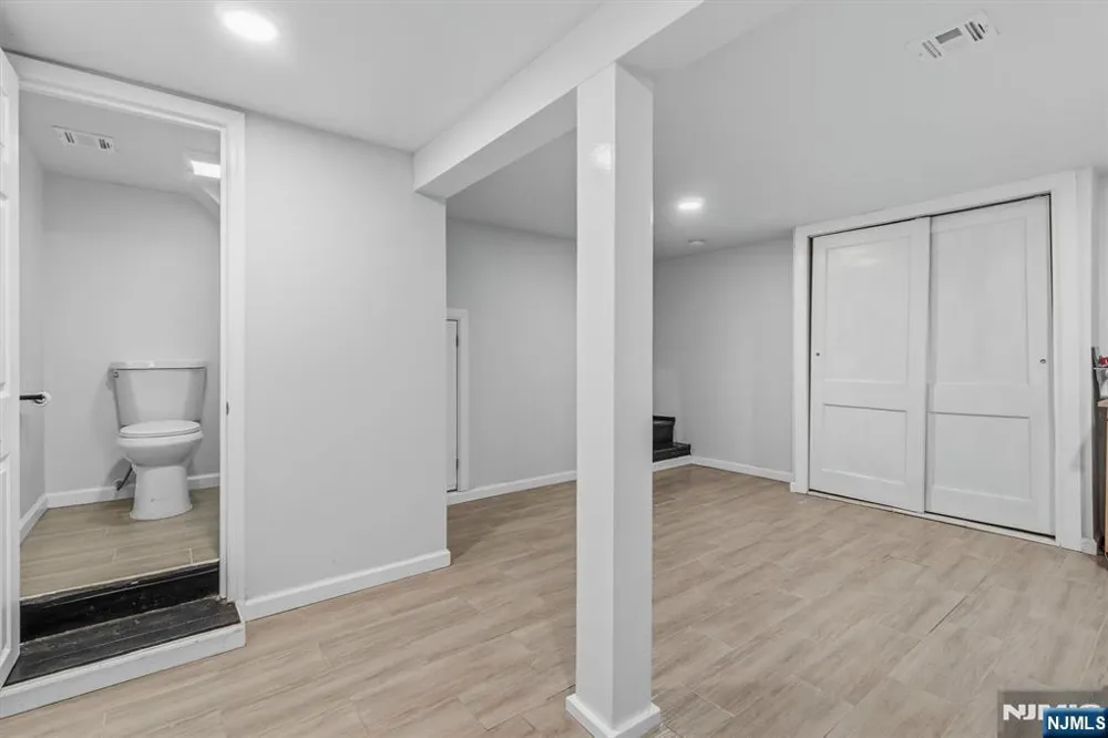 274 Brighton Avenue East Orange, NJ 07017