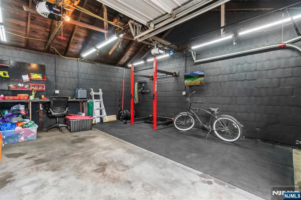 274 Brighton Avenue East Orange, NJ 07017