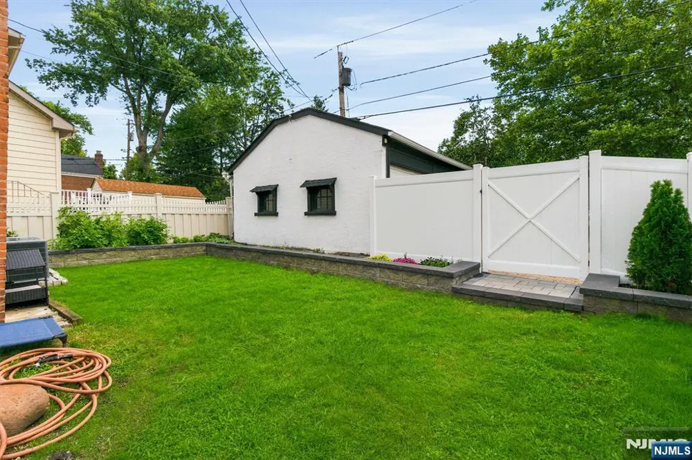 274 Brighton Avenue East Orange, NJ 07017