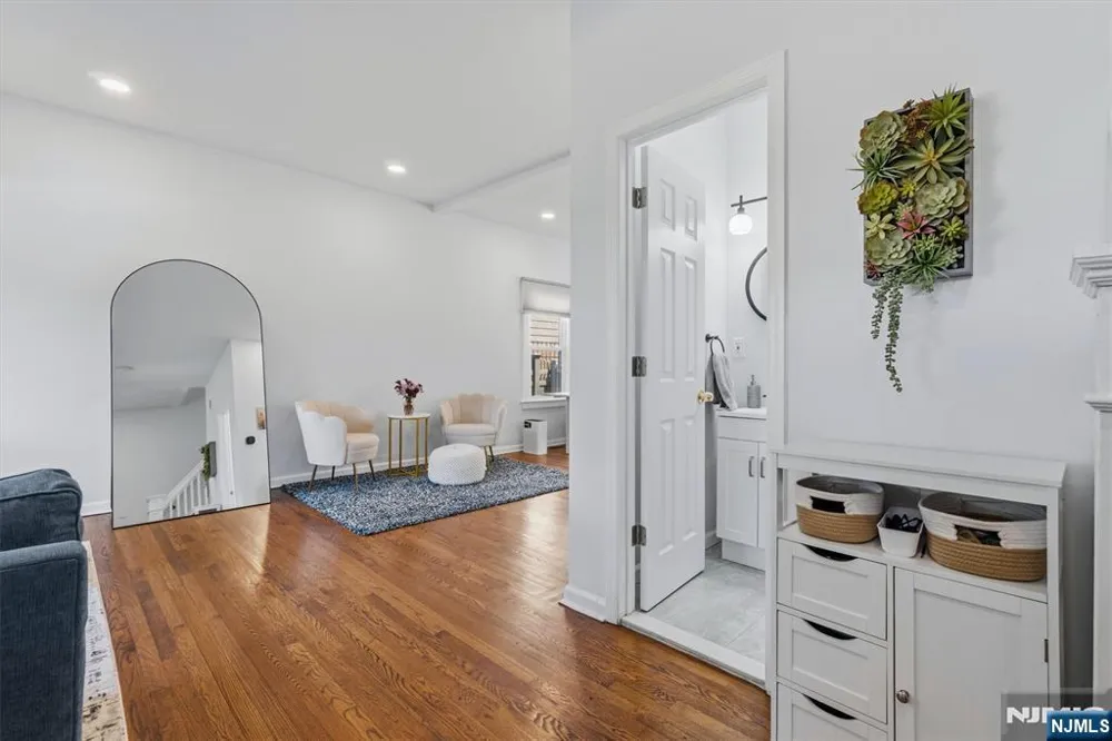 274 Brighton Avenue East Orange, NJ 07017