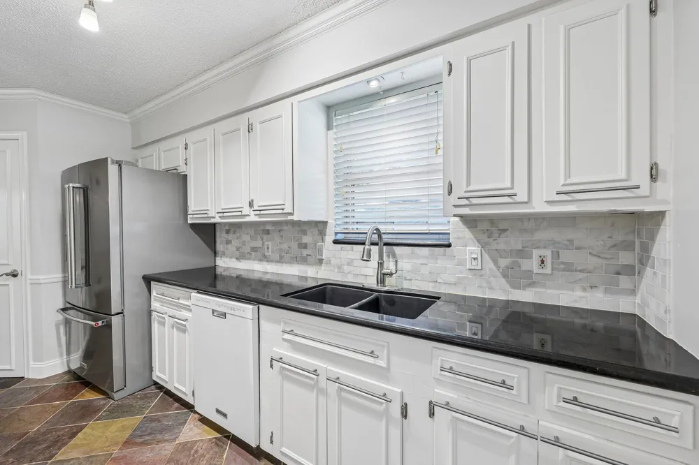 8324 Moorcroft Drive Dallas, TX 75228
