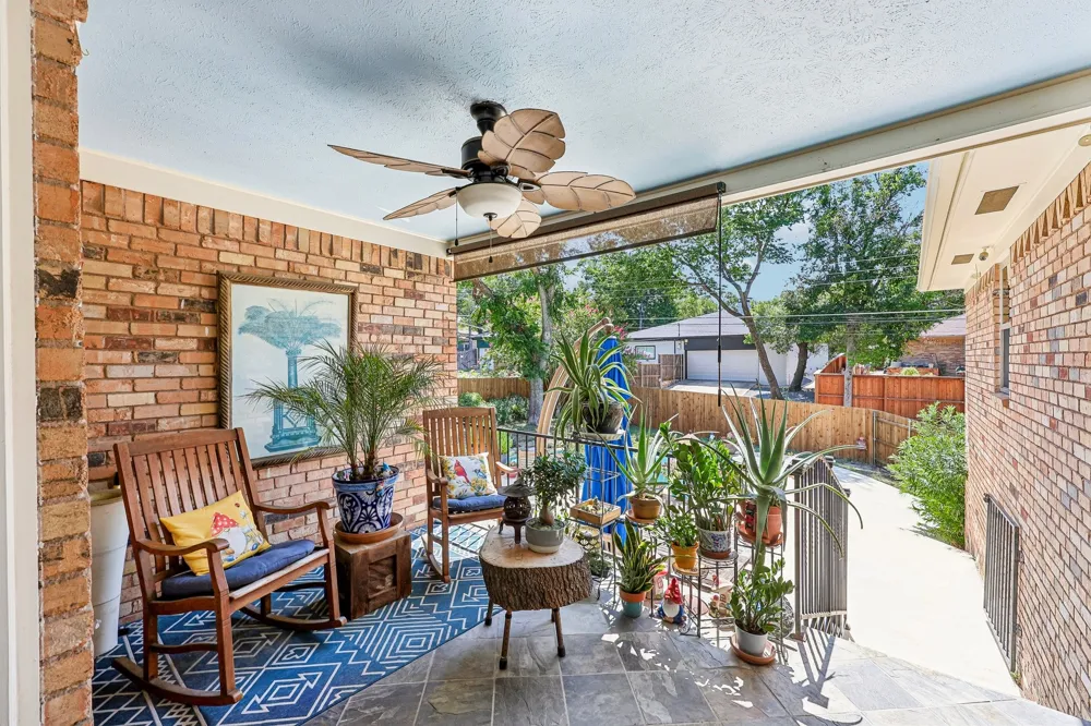 8324 Moorcroft Drive Dallas, TX 75228