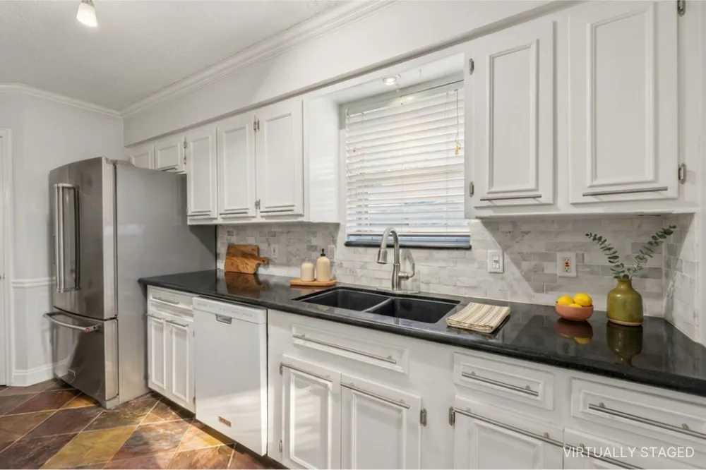 8324 Moorcroft Drive Dallas, TX 75228
