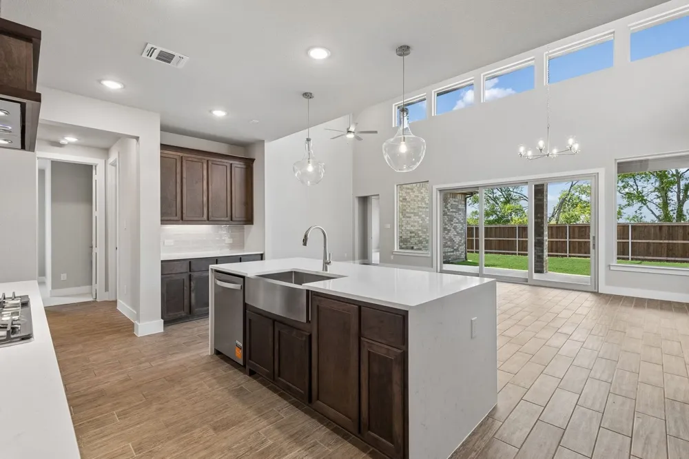 1011 Goldenrod Drive Justin, TX 76247