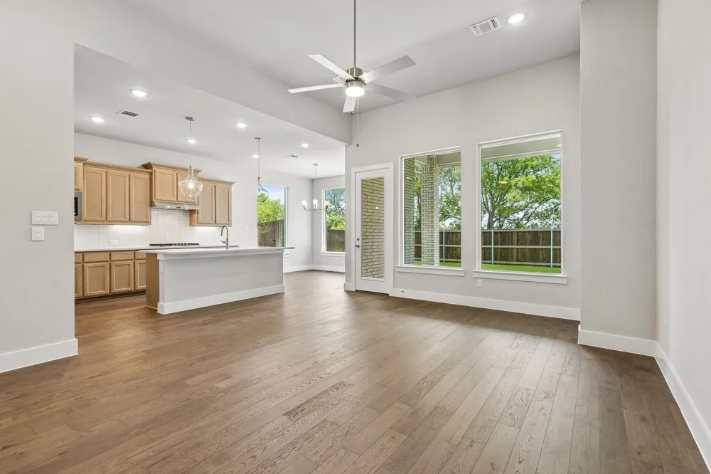 1013 Goldenrod Drive Justin, TX 76247