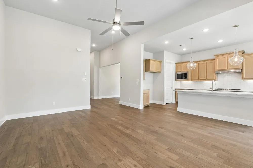 1013 Goldenrod Drive Justin, TX 76247