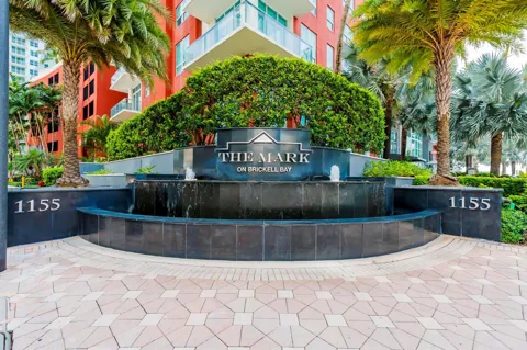 1155 BRICKELL BAY DRIVE #2509