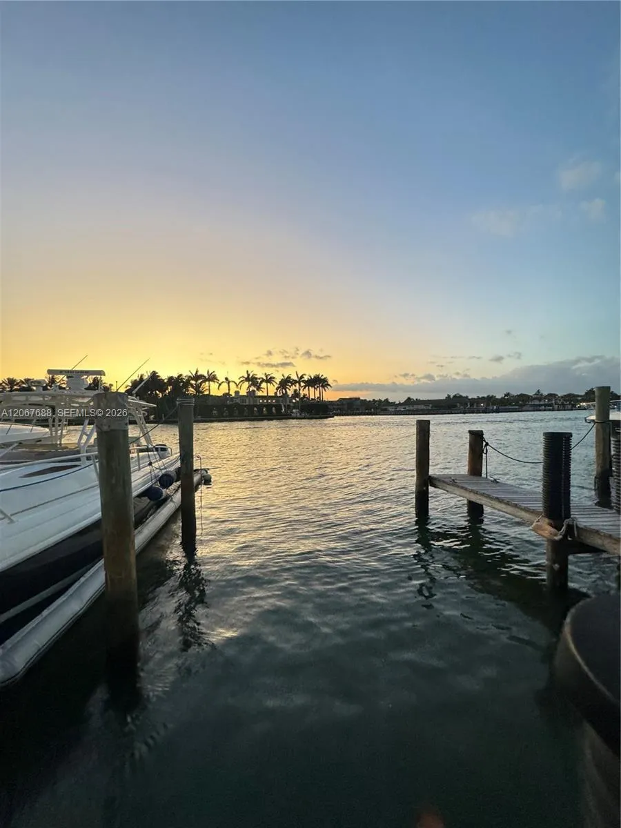 5005 Collins Ave #S-8 Miami Beach, FL 33140