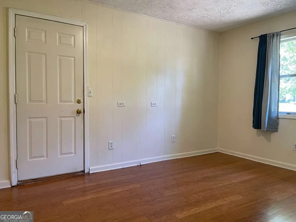 1071 Dials Mill SPUR Statham, GA 30666