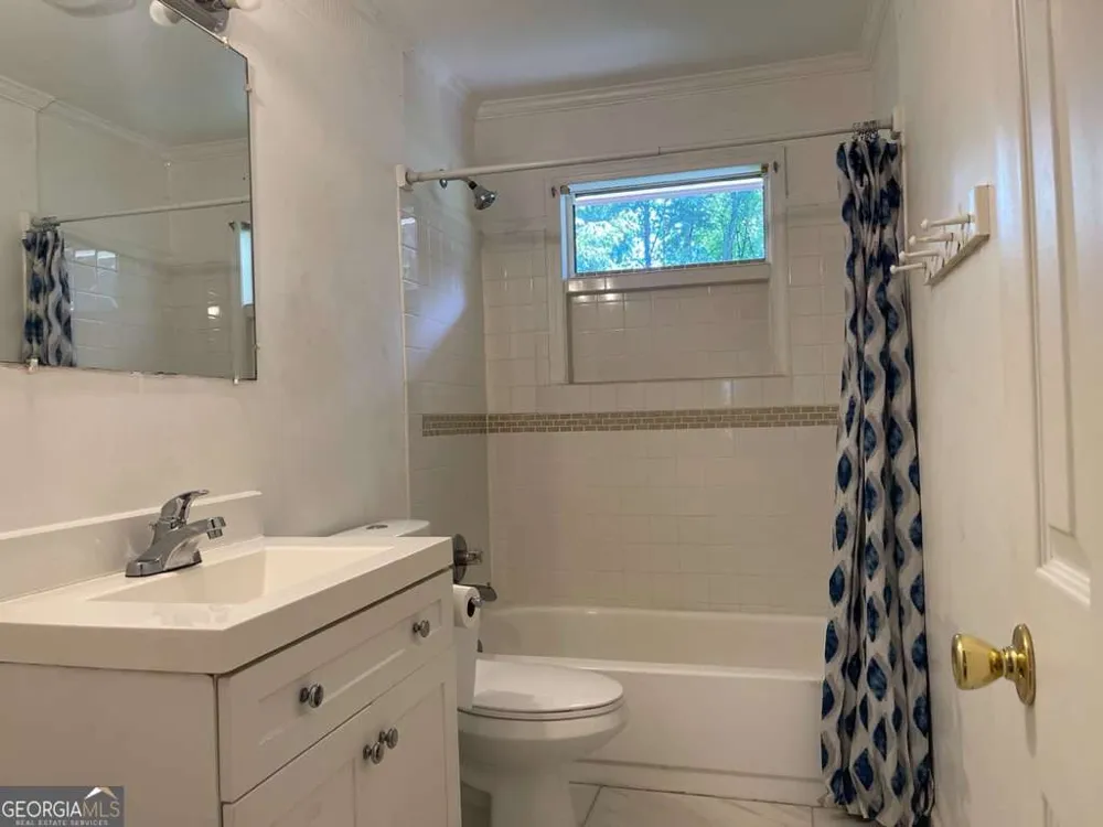 1071 Dials Mill SPUR Statham, GA 30666