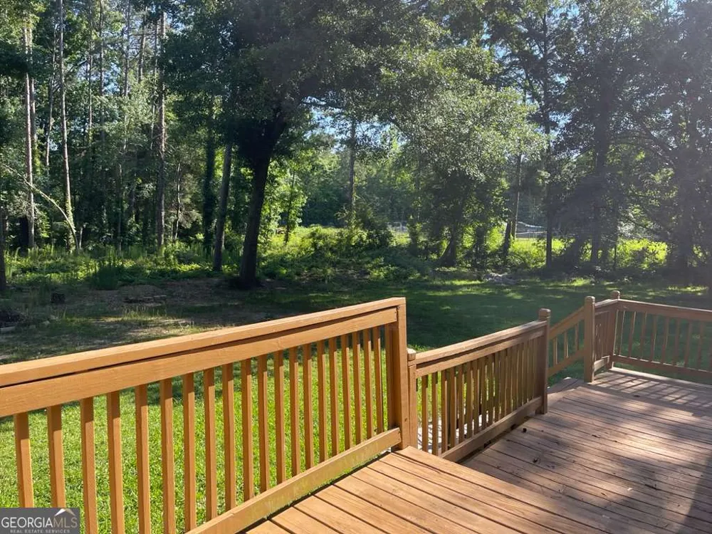 1071 Dials Mill SPUR Statham, GA 30666