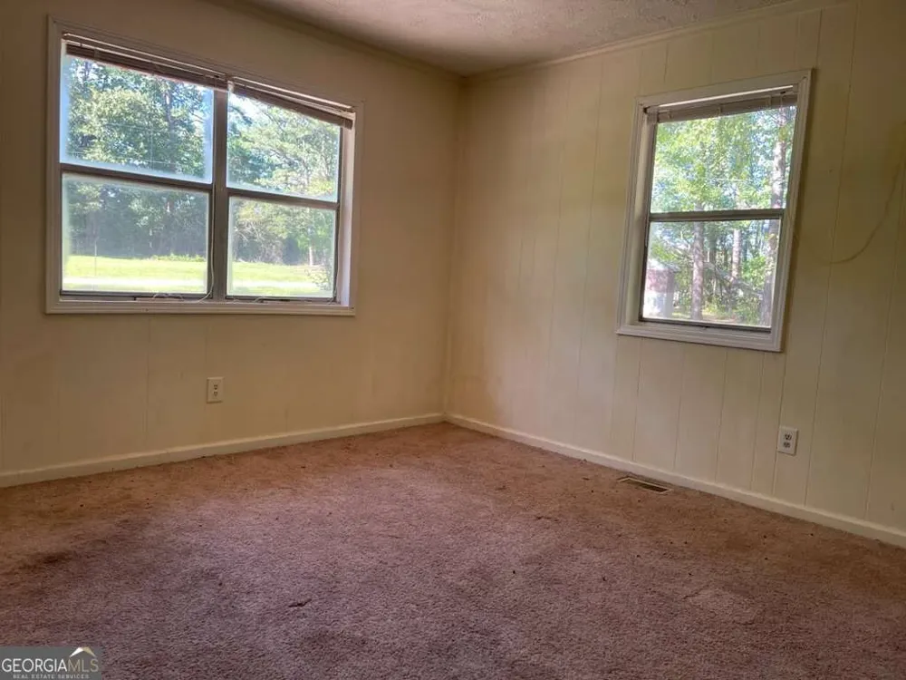 1071 Dials Mill SPUR Statham, GA 30666