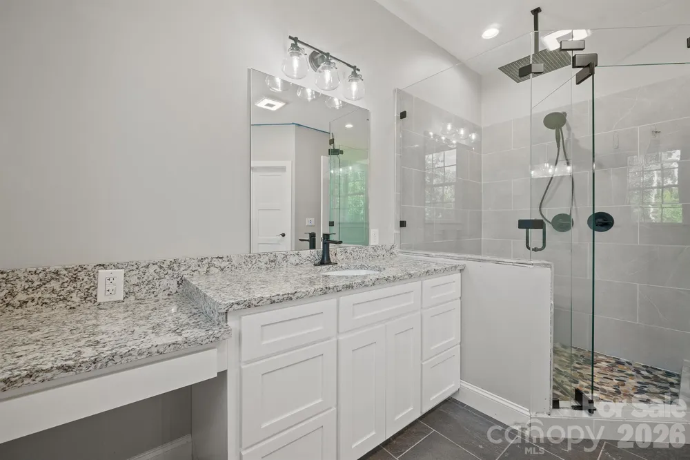 378 Walnut Tree Road Statesville, NC 28625