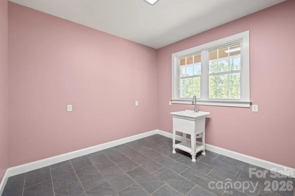 378 Walnut Tree Road Statesville, NC 28625