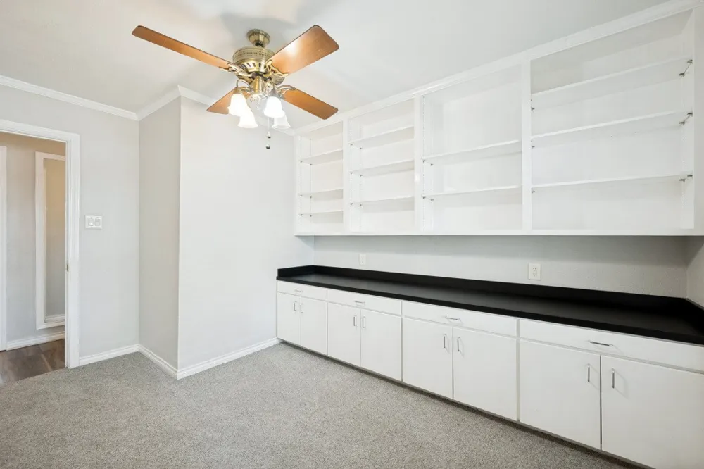 1009 Zelda Drive Hurst, TX 76053
