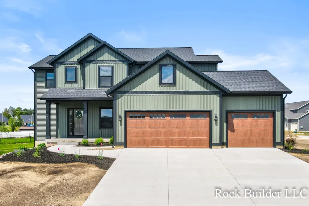 3337 Eagle Peak Drive Jenison, MI 49428