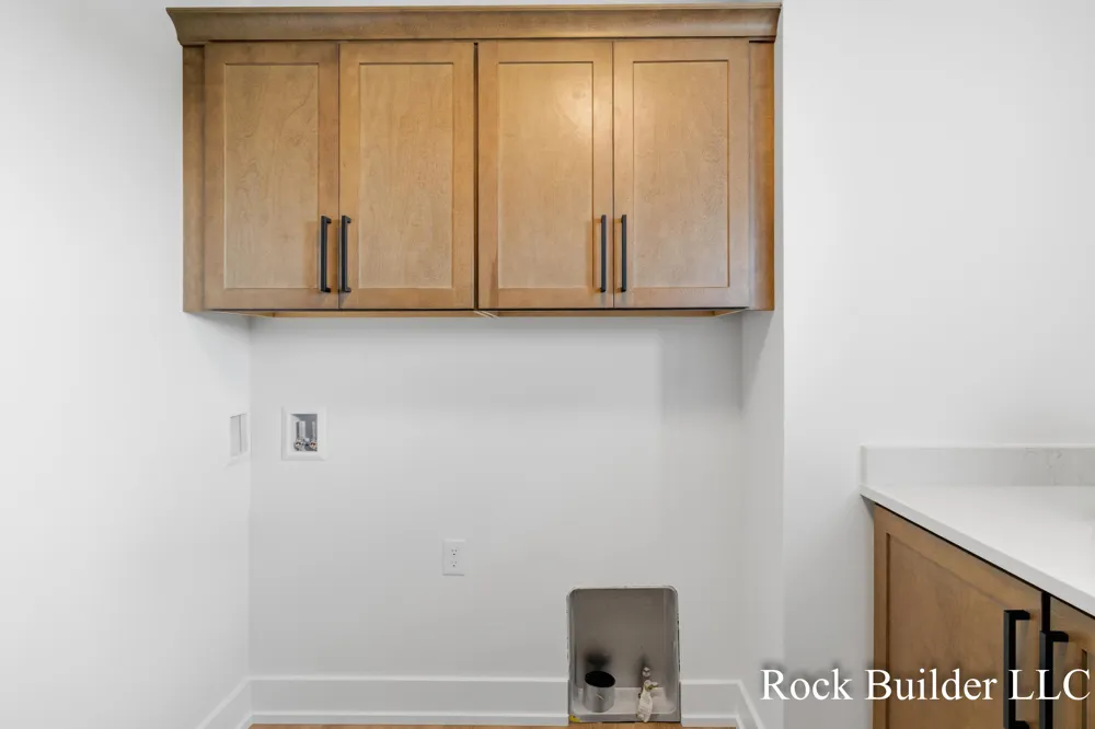 3337 Eagle Peak Drive Jenison, MI 49428