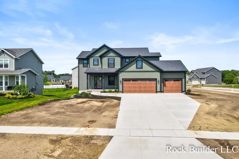 3337 Eagle Peak Drive Jenison, MI 49428