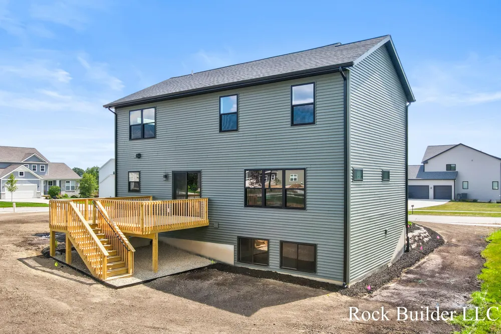 3337 Eagle Peak Drive Jenison, MI 49428