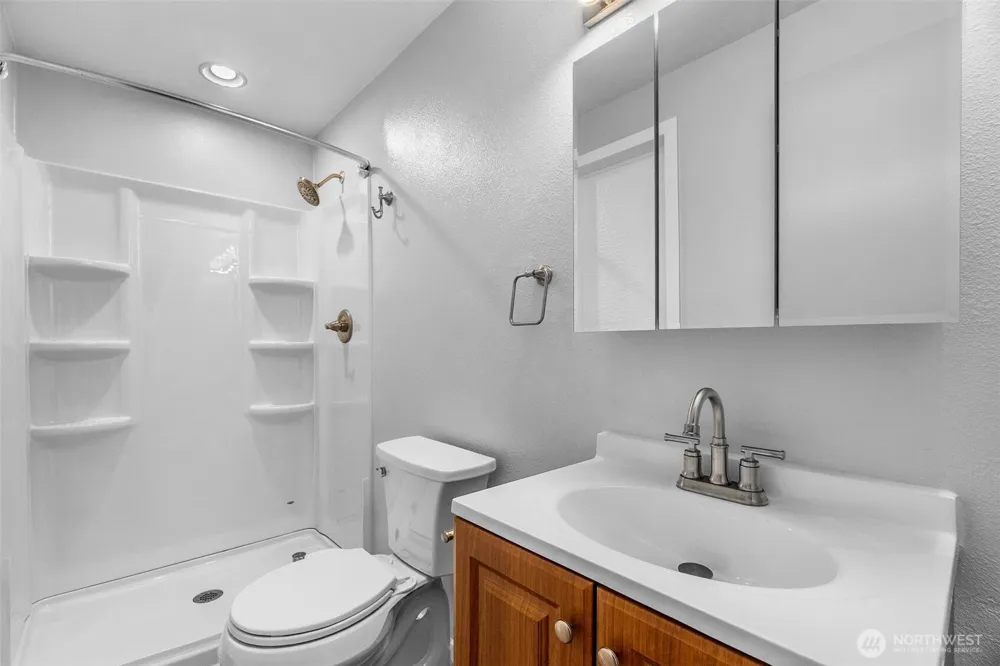 602 Val Vista Drive Montesano, WA 98563