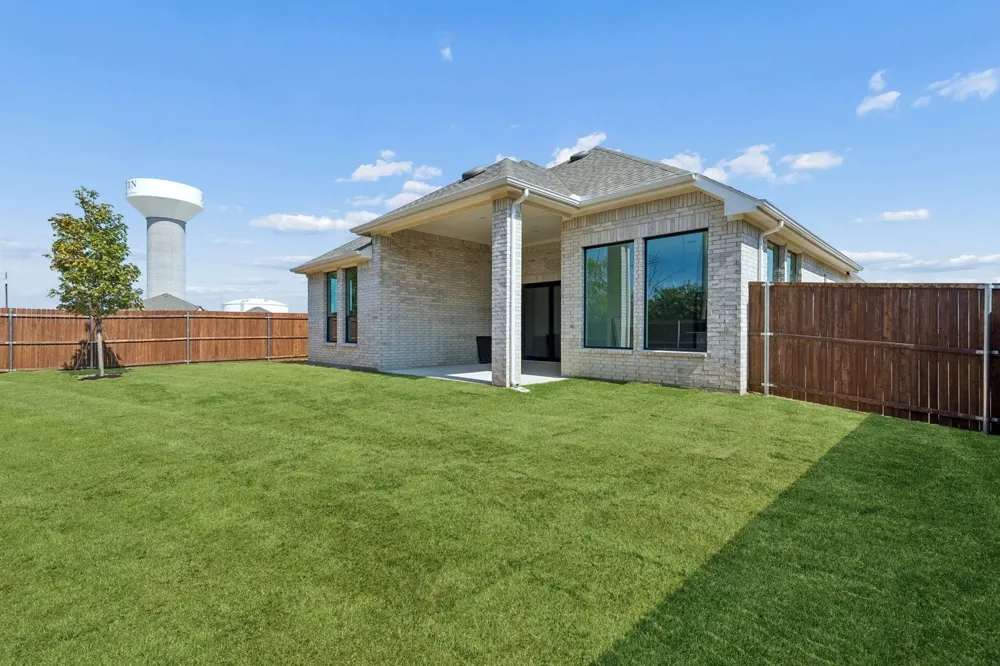 1019 Goldenrod Drive Justin, TX 76247