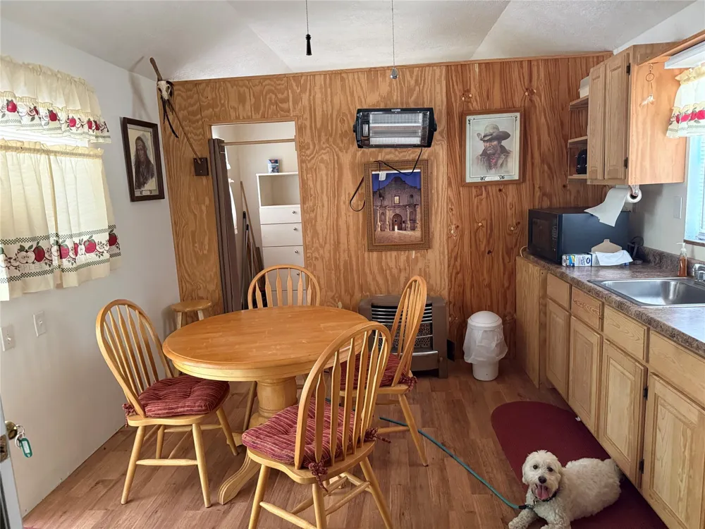 1470 Pr 8060 Woodville, TX 75979