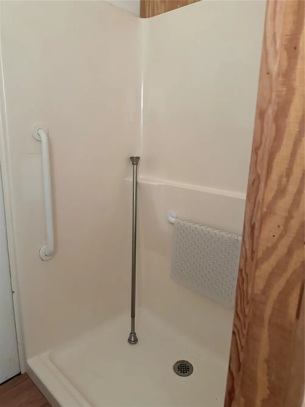 1470 Pr 8060 Woodville, TX 75979