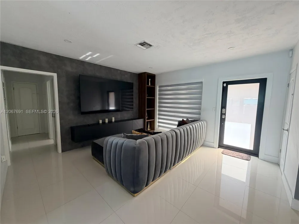 Address Not Shown Cutler Bay, FL 33157
